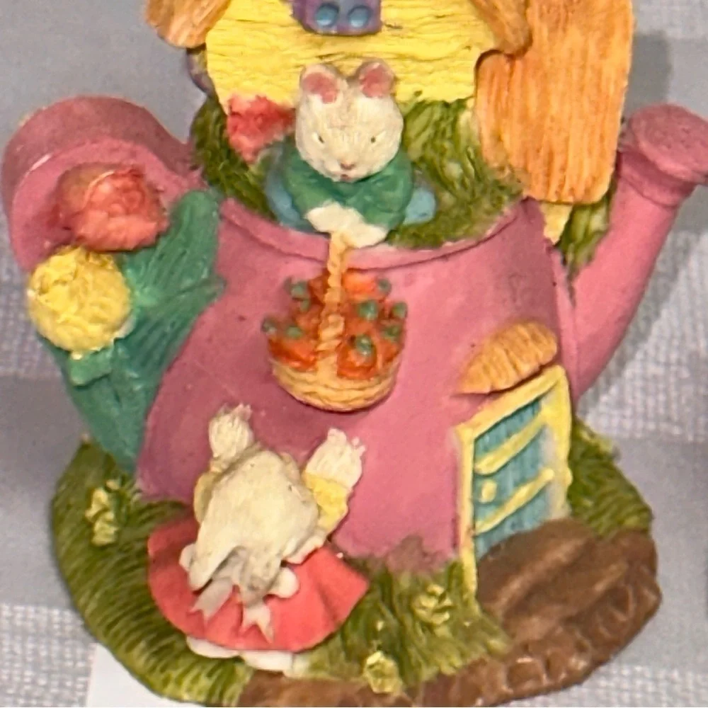 Bunny Rabbits Small Village Figurines Lot of 3 Mushroom Teapot Rabbit Houses